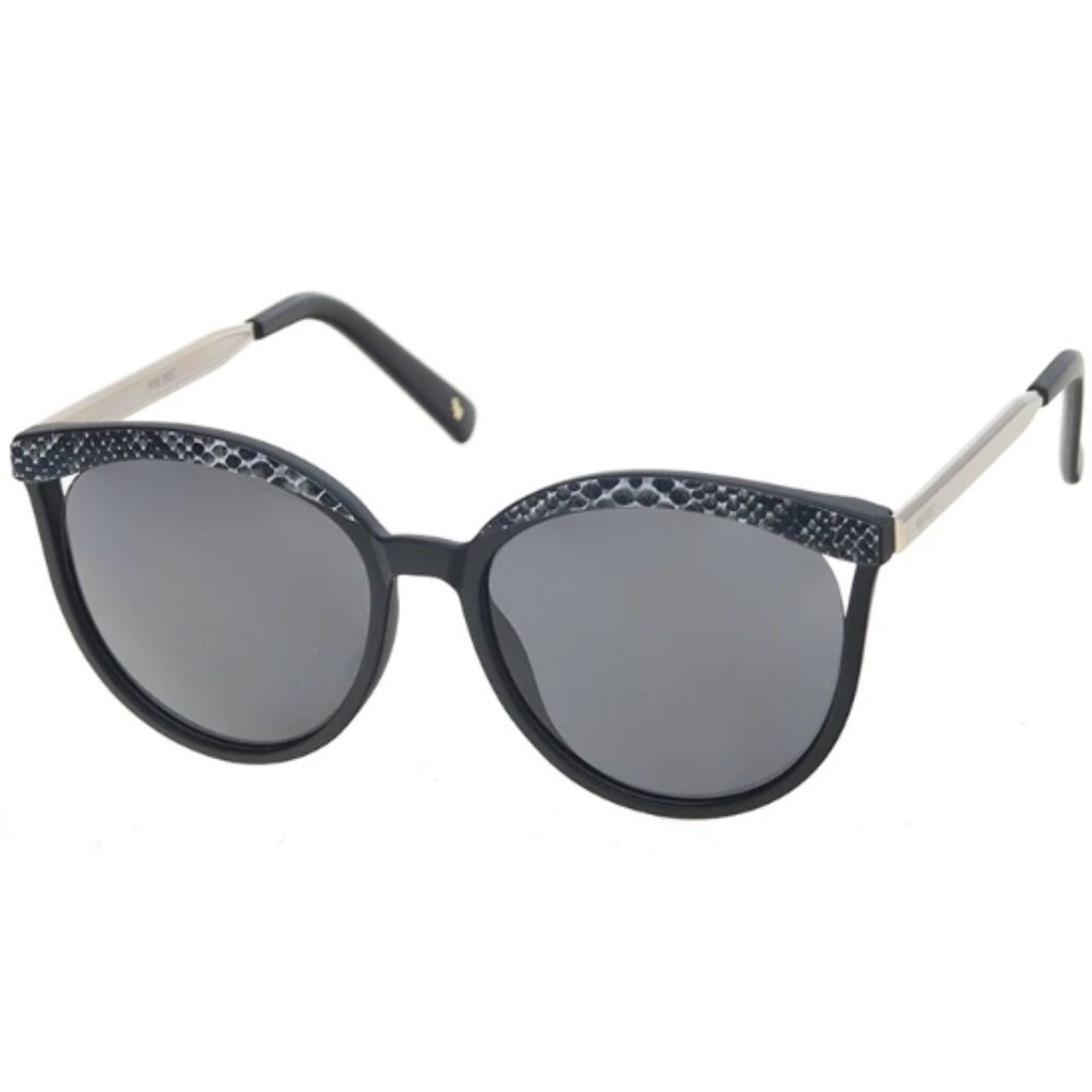 ❣️2/$36 NWT Nine West Oversized Cat Eye Black Snakeskin Sunglasses Vented Corner